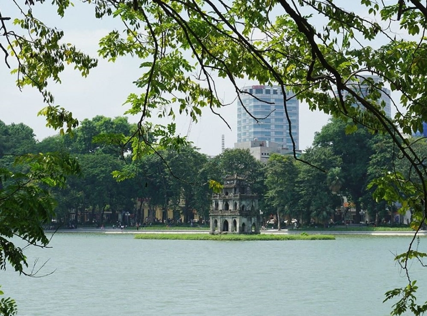 Thời tiết hôm nay (16-10): Bắc Bộ có mây, có mưa vài nơi, sáng sớm có nơi có sương mù, ngày nắng, gió nhẹ

